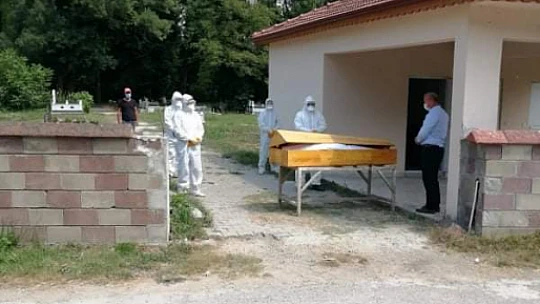 Bartın'da 3 ay sonra koronadan 1 kişi vefat etti