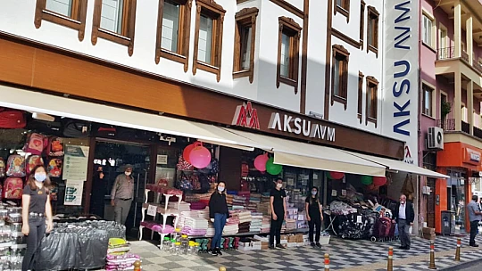 Aksu AVM'de 60 bin çeşit ürün