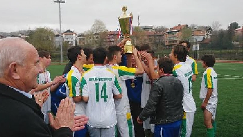 Şampiyon Kozcağız Belediyespor