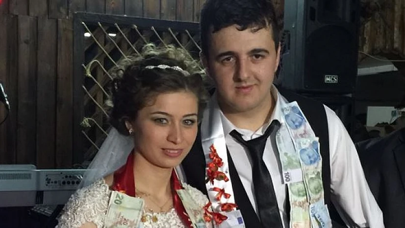 Cezaevinden İzin Aldı, çocukluk aşkıyla evlendi