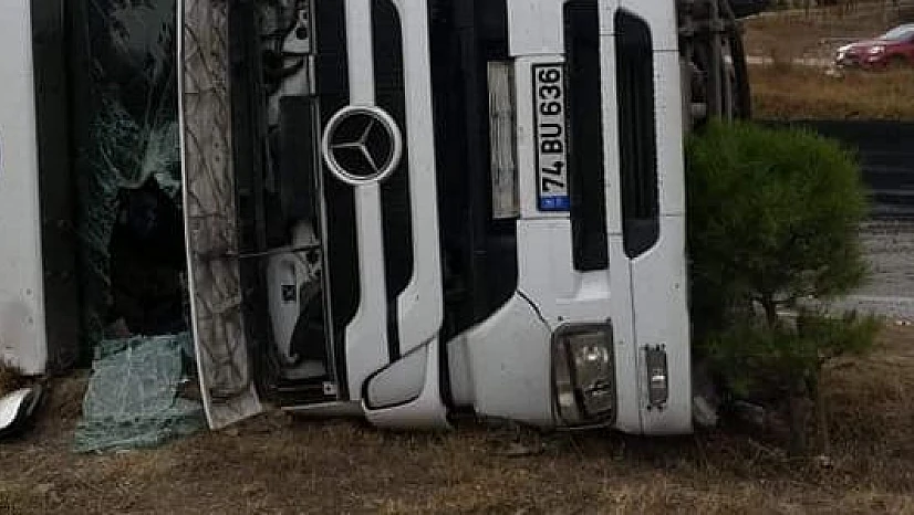 İki Tır böyle çarpıştı